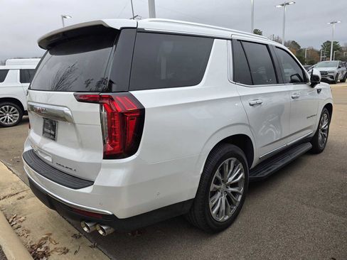 Used 2023 GMC Yukon Denali w/ Advanced Technology Package image 6
