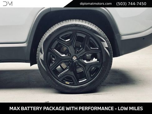 Used 2024 Rivian R1S Adventure Dual AWD/4WD image 41