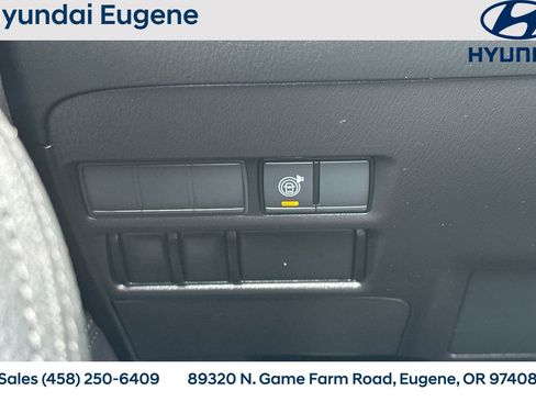 Used 2023 Nissan Armada SV image 35