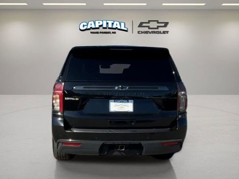 Used 2022 Chevrolet Suburban Z71 w/ Z71 Off-Road Package image 4