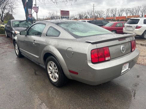 Used 2008 Ford Mustang Coupe image 3