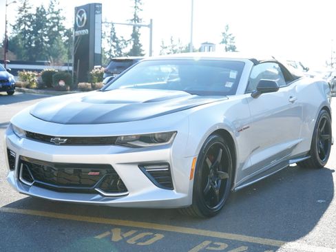 Used 2018 Chevrolet Camaro SS image 11