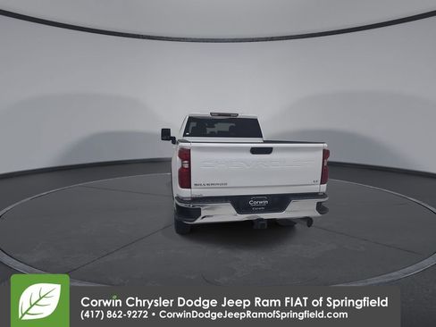 Used 2025 Chevrolet Silverado 2500 LT w/ Convenience Package AWD/4WD image 12