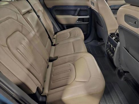 Used 2020 Land Rover Defender 110 HSE image 20