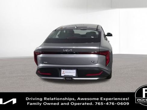 Used 2025 Kia K4 LXS image 9