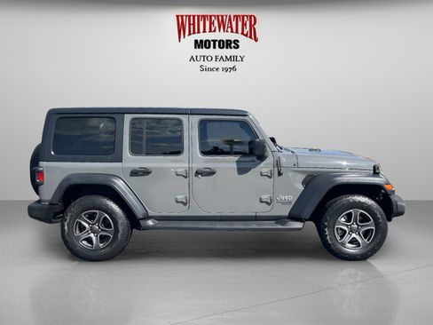 Used 2018 Jeep Wrangler Unlimited Sport S AWD/4WD image 6