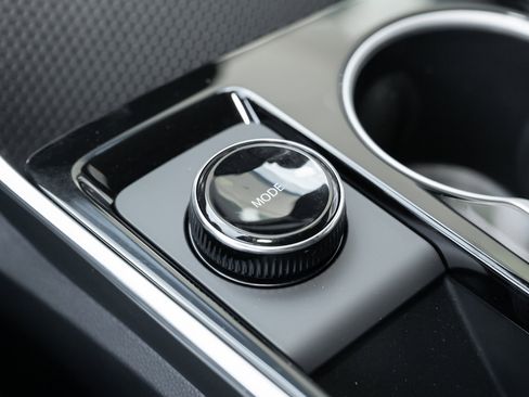 New 2026 Chevrolet Equinox LT w/ Safety and Technology Package image 28