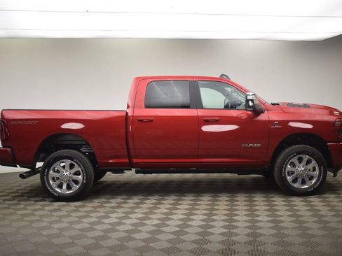 New 2026 RAM 2500 Laramie AWD/4WD image 3