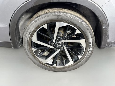 Used 2022 Mitsubishi Outlander SEL Black Edition image 37