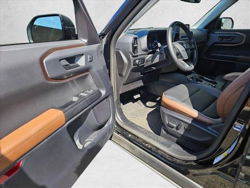 Used 2024 Ford Bronco Sport Outer Banks w/ Tech Package AWD/4WD image 20