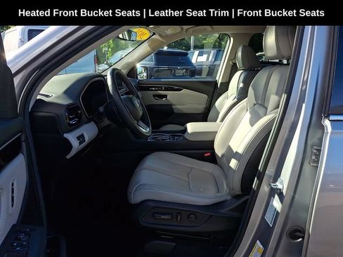 Used 2025 Honda Pilot Touring image 23