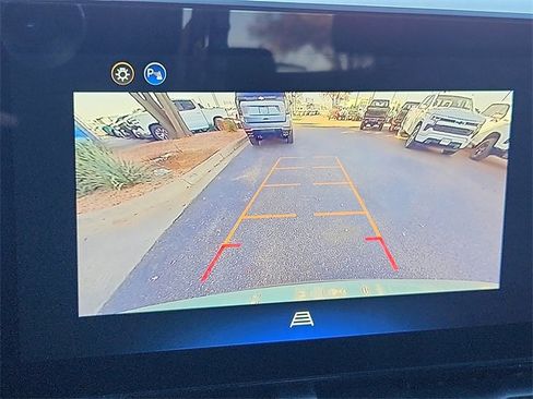 New 2026 Chevrolet Equinox LT w/ Convenience Package II image 11