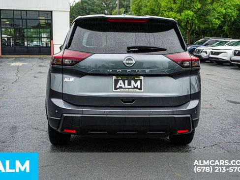 Used 2025 Nissan Rogue SV FWD image 11