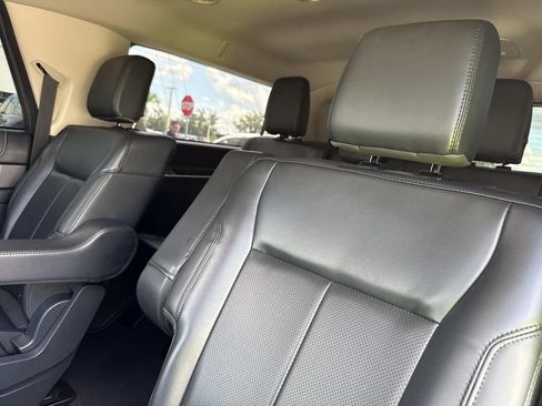 Used 2024 Ford Expedition Max XLT RWD image 15