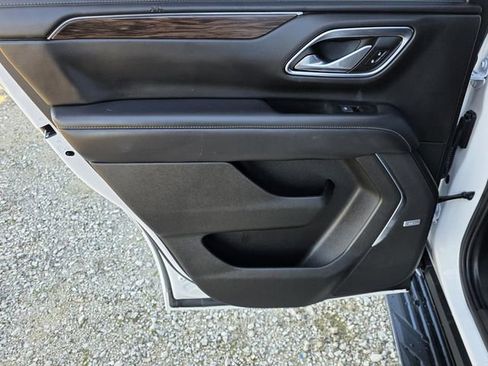 Used 2021 Chevrolet Tahoe LT image 34