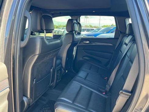 Used 2021 Jeep Grand Cherokee Overland AWD/4WD image 30