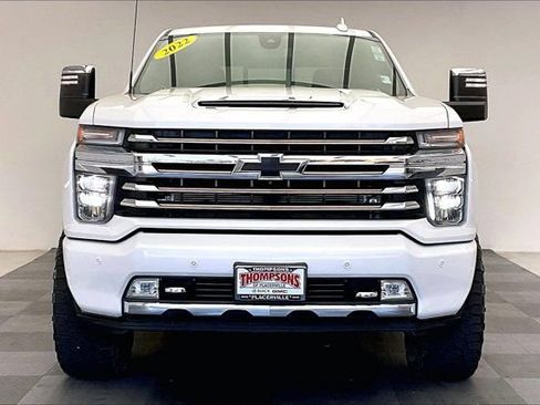 Used 2022 Chevrolet Silverado 2500 High Country w/ Safety Package II AWD/4WD image 2