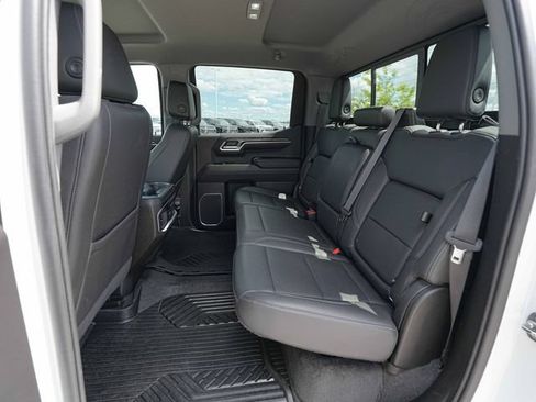 Used 2022 Chevrolet Silverado 1500 LTZ AWD/4WD image 19