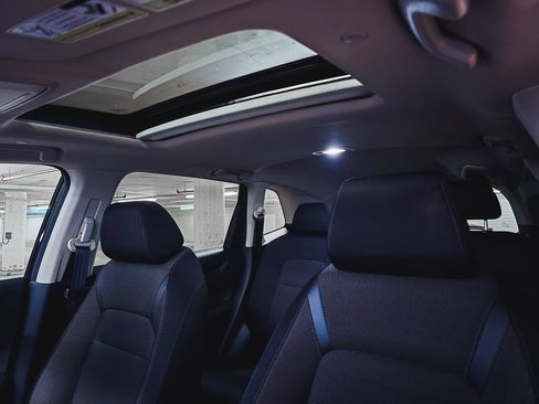 Used 2025 Honda CR-V EX image 17