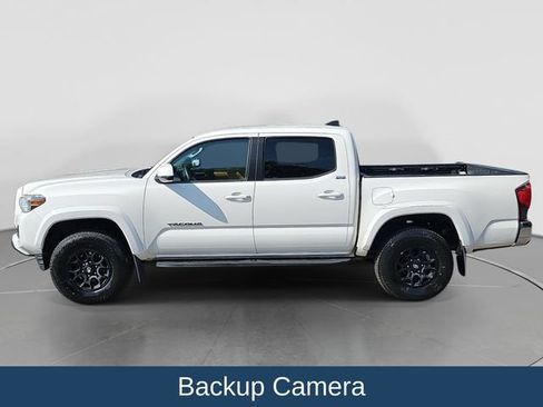 Used 2020 Toyota Tacoma SR5 RWD image 5