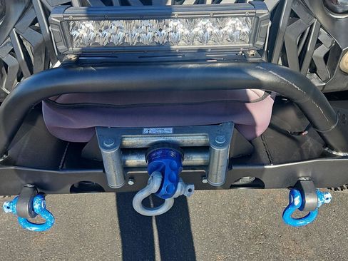 Used 2016 Jeep Wrangler Unlimited Rubicon w/ Connectivity Group AWD/4WD image 8