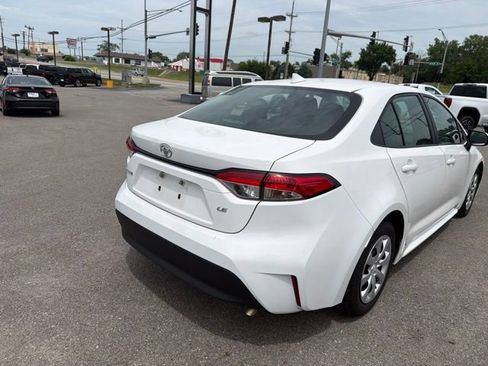Used 2024 Toyota Corolla LE FWD image 14