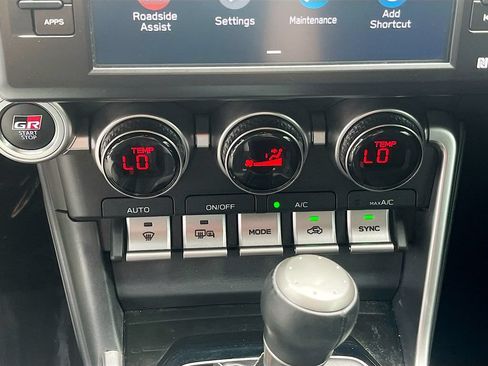 Used 2022 Toyota GR86 Premium w/ ALL Weather Mat Package (TMS) RWD image 15