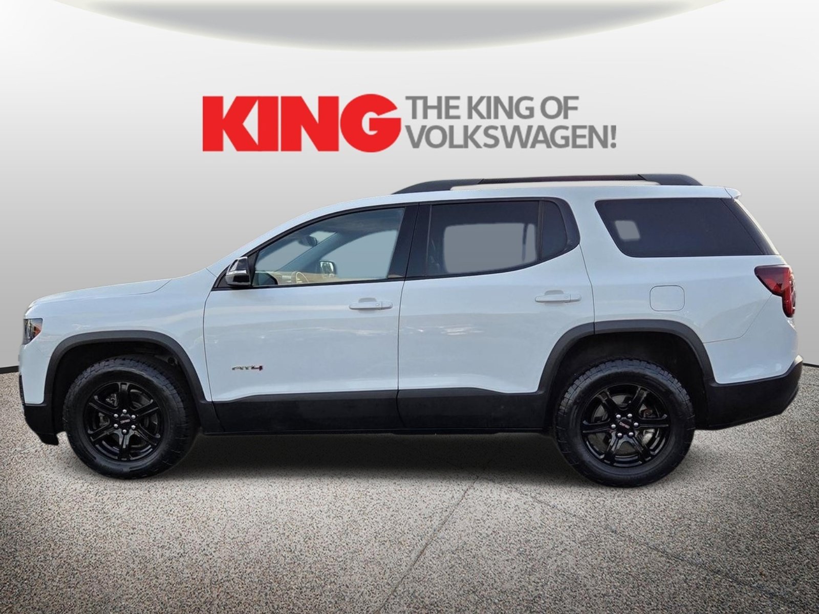 Used 2023 GMC Acadia AT4 w/ Technology Package AWD/4WD image 7
