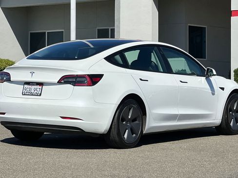Used 2023 Tesla Model 3 Standard Range RWD image 2