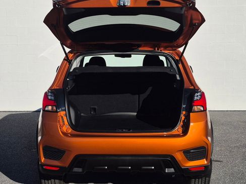 Used 2023 Mitsubishi Outlander Sport ES image 9