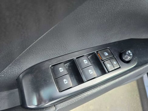 Used 2019 Toyota Camry LE image 22