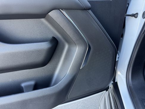 New 2026 Chevrolet Tahoe LS image 12