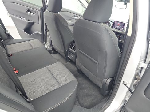 Certified 2024 Nissan Rogue SV AWD/4WD image 11
