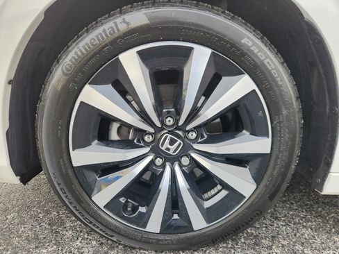 Certified 2024 Honda Civic EX-L image 20