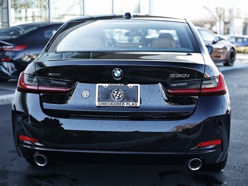 New 2025 BMW 330i xDrive Sedan w/ Convenience Package image 9