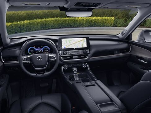 New 2026 Toyota Grand Highlander Limited AWD/4WD image 19