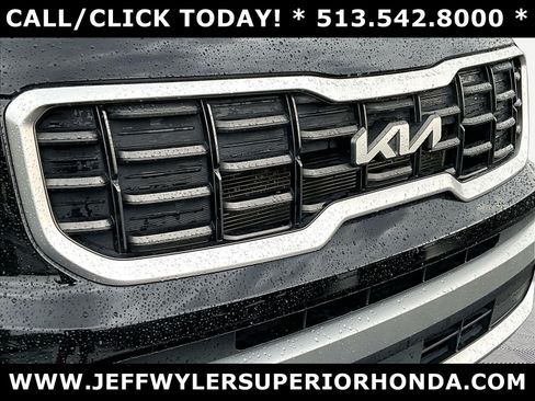Used 2023 Kia Telluride S w/ S Sunroof Package FWD image 32