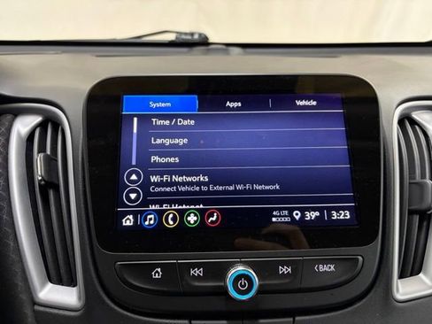 Used 2024 Chevrolet Malibu LT image 49