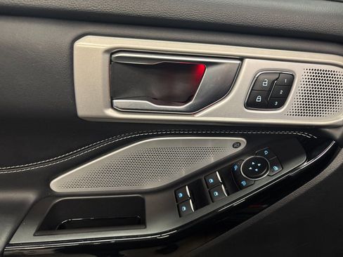 Used 2022 Ford Explorer ST w/ Equipment Group 401A image 12