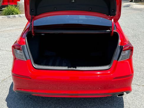 Used 2022 Honda Civic Sport image 16