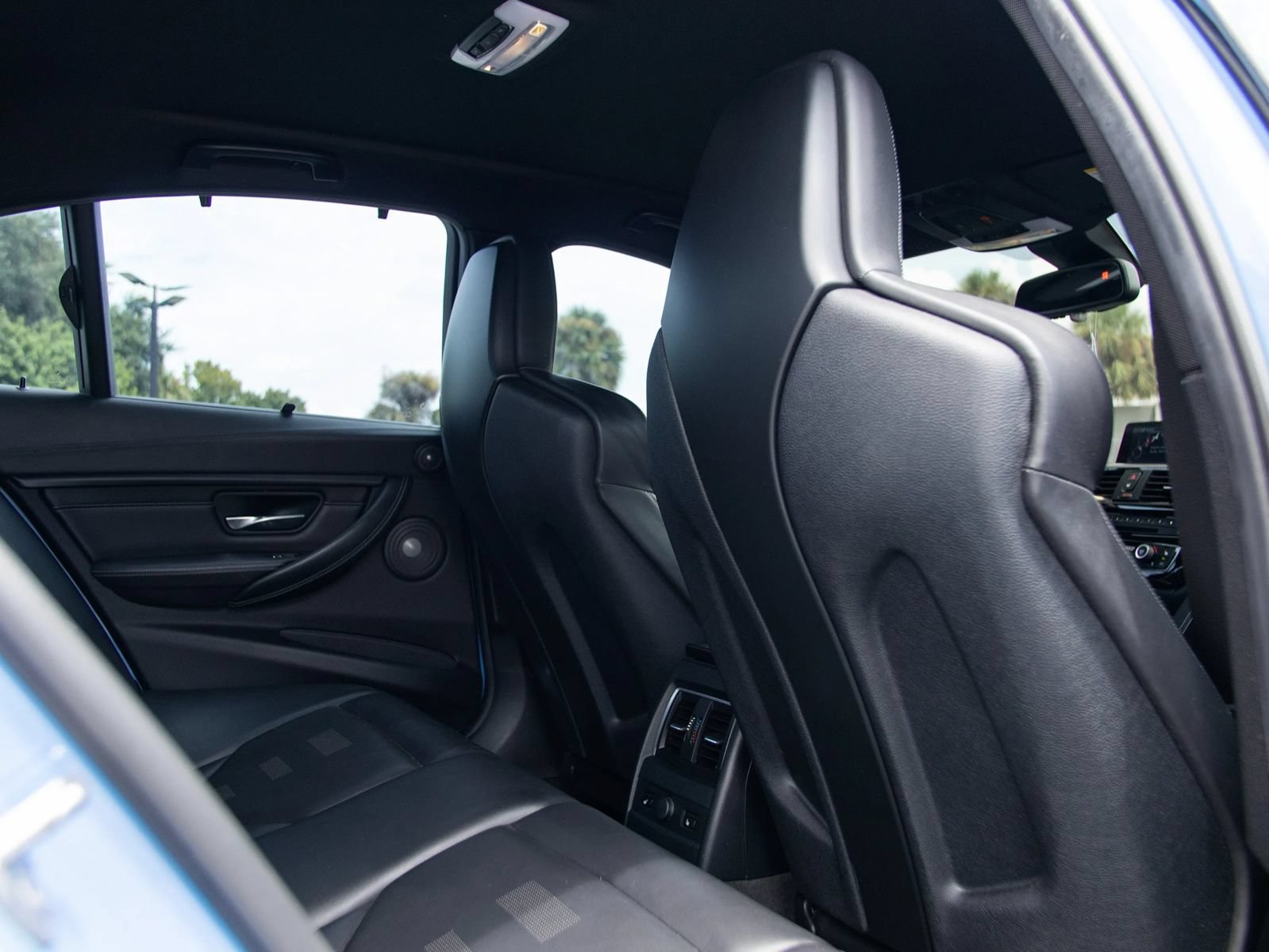 Used 2016 BMW M3 RWD image 34