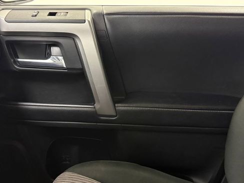 Used 2021 Toyota 4Runner SR5 AWD/4WD image 25