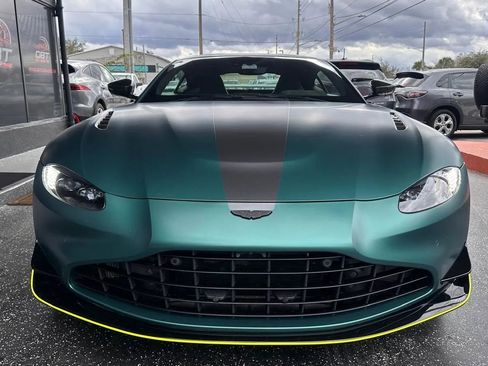 Used 2022 Aston Martin V8 Vantage Coupe image 7