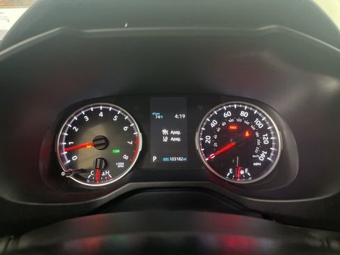 Used 2021 Toyota RAV4 XLE FWD image 64