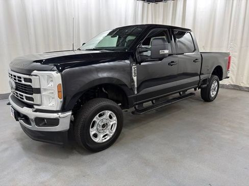 Used 2025 Ford F250 XLT w/ Snow Plow Prep Package AWD/4WD image 2