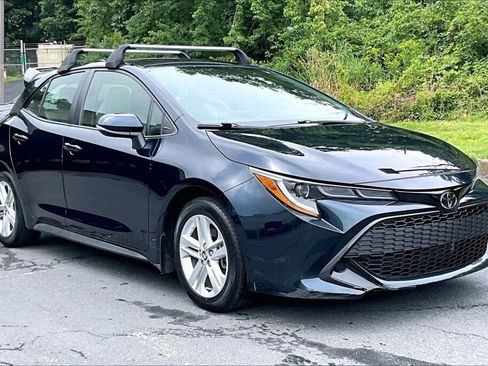 Used 2022 Toyota Corolla SE w/ SE Preferred Package FWD image 18