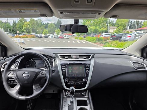 Used 2019 Nissan Murano S AWD/4WD image 10
