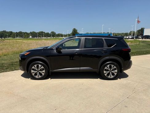 Used 2023 Nissan Rogue SV AWD/4WD image 6
