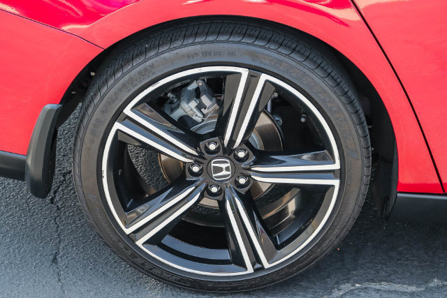 Used 2025 Honda Accord Sport image 8