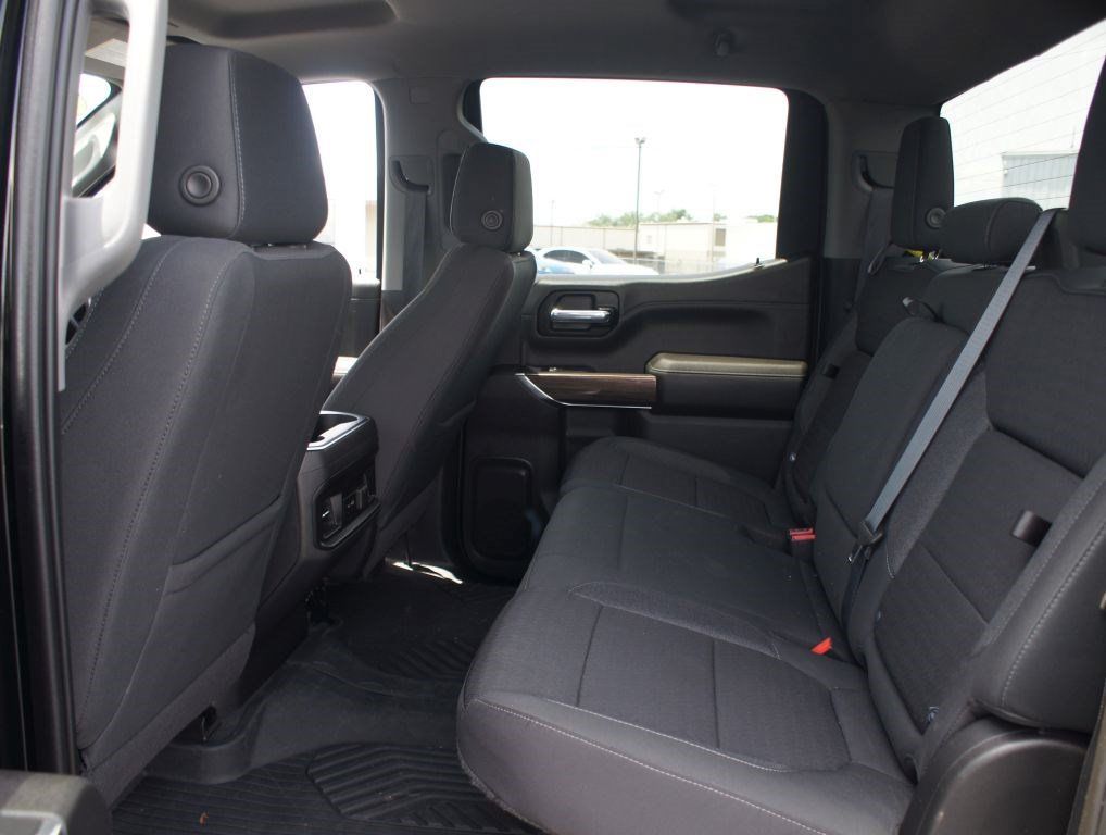 Used 2022 Chevrolet Silverado 1500 LT Trail Boss w/ LPO, Dark Essentials Package AWD/4WD image 13